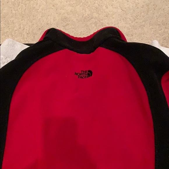 THE NORTH FACE Men’s black and red jacket - Picture 5 of 7